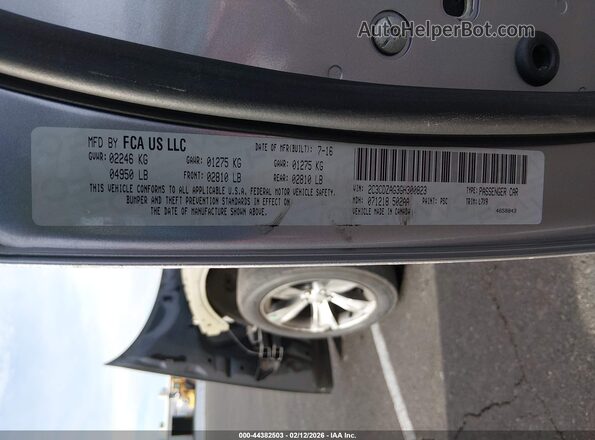 2C3CDZAG3GH300823 2016 DODGE CHALLENGER Silver Vista del compartimento del motor