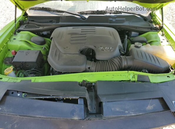 2C3CDZAG4PH553777 2023 DODGE CHALLENGER Green Սալոնի հետևի տեսք
