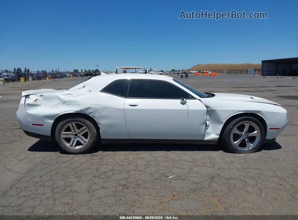 2C3CDZAG9KH731384 2019 DODGE CHALLENGER White Widok zestawu wskaźników