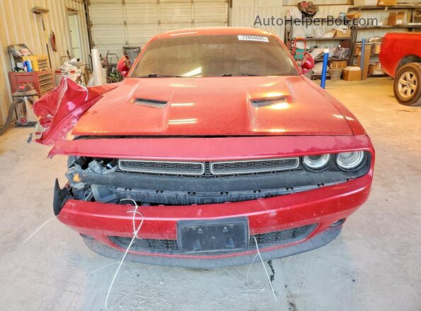 2C3CDZBT6GH125379 2016 DODGE CHALLENGER Red Widok z przodu