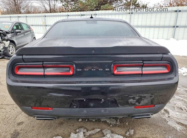 2C3CDZBT6GH358937 2016 DODGE CHALLENGER Black Widok z tyłu