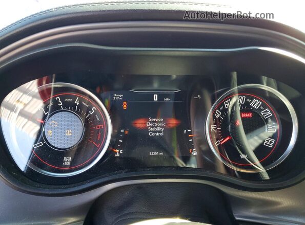 2C3CDZBT6PH655156 2023 DODGE CHALLENGER Red Սարքավորումների վահանակի տեսք