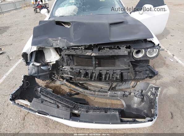 2C3CDZBT9HH540875 2017 DODGE CHALLENGER Белый Вид спереди
