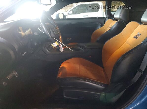 2C3CDZFJ8NH236988 2022 DODGE CHALLENGER Blue წინა სალონის ხედი
