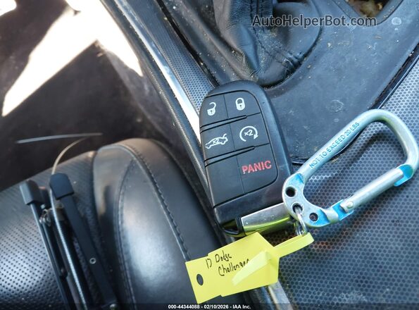 2C3CDZGG9HH553878 2017 DODGE CHALLENGER Black Вид панелі приладів