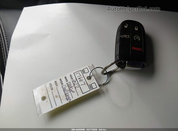 2C3CDZKG4NH172216 2022 DODGE CHALLENGER Черный Вид сзади