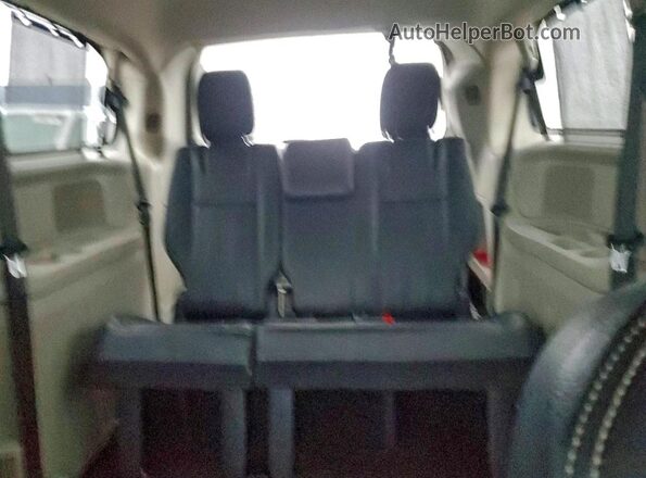 2C4RC1BG0GR120833 2016 CHRYSLER TOWN Blue Widok tylnych siedzeń