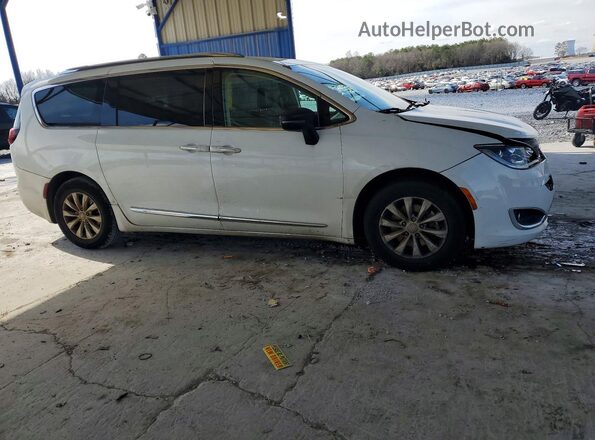 2C4RC1BG0KR560141 2019 CHRYSLER PACIFICA White 