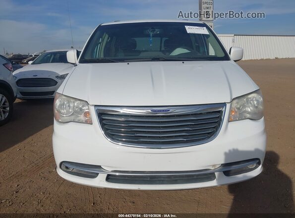 2C4RC1BG1GR296435 2016 CHRYSLER TOWN & COUNTRY White Front view