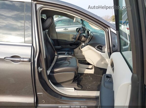 2C4RC1BG1PR597285 2023 CHRYSLER PACIFICA Gray 