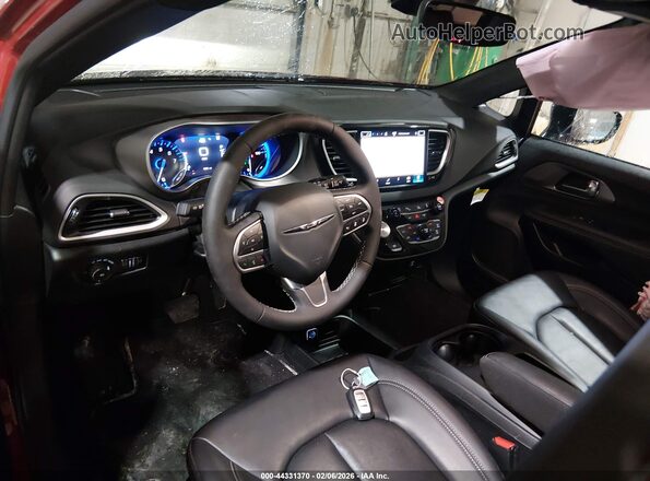 2C4RC1BG2TR175245 2026 CHRYSLER PACIFICA Красный Вид салона спереди