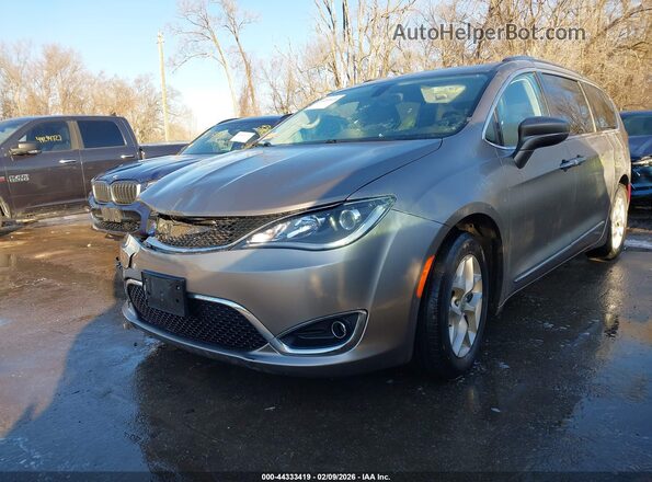 2C4RC1BG5JR270413 2018 CHRYSLER PACIFICA Коричневый Передняя левая четверть