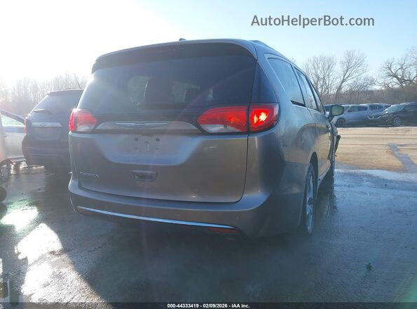 2C4RC1BG5JR270413 2018 CHRYSLER PACIFICA Коричневый Задняя правая четверть