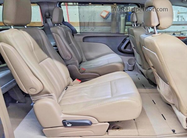 2C4RC1BG6GR120092 2016 CHRYSLER TOWN White 