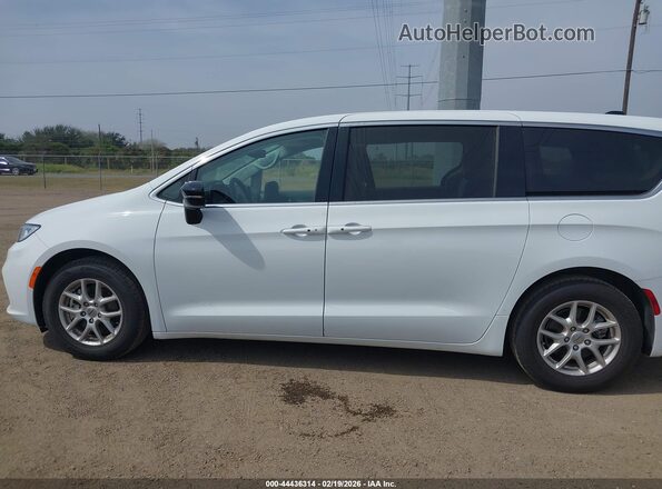 2C4RC1BG6RR140068 2024 CHRYSLER PACIFICA White 