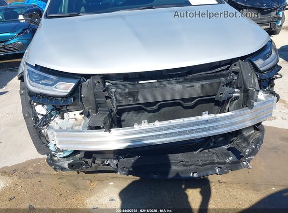 2C4RC1BG6TR178343 2026 CHRYSLER PACIFICA Silver Widok z przodu
