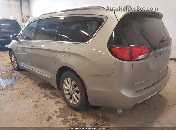 2C4RC1BG7KR547984 2019 CHRYSLER PACIFICA Silver 