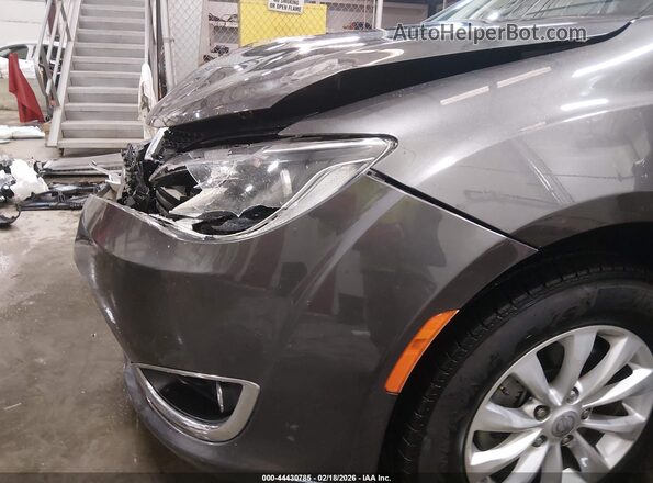 2C4RC1BG7KR609044 2019 CHRYSLER PACIFICA Gray 