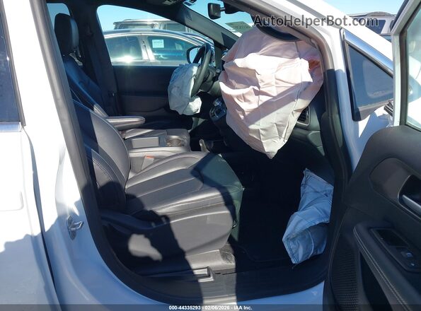 2C4RC1BG7SR513463 2025 CHRYSLER PACIFICA White Front interior view