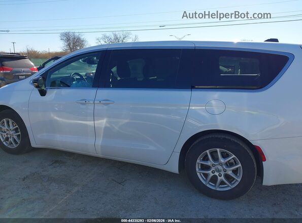 2C4RC1BG7SR513463 2025 CHRYSLER PACIFICA White 360 interior view