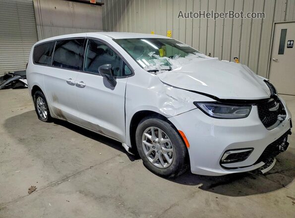 2C4RC1BG7TR191909 2026 CHRYSLER PACIFICA White Передня права чверть