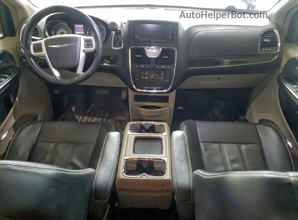 2C4RC1BG8GR200624 2016 CHRYSLER TOWN Красный Вид панели приборов