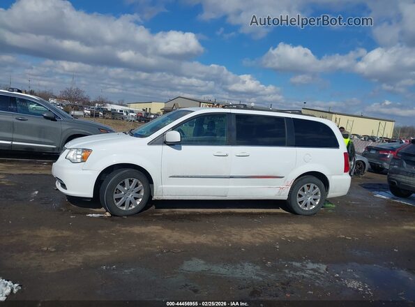 2C4RC1BG8GR222784 2016 CHRYSLER TOWN & COUNTRY White 