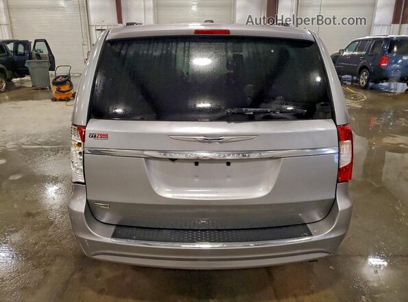 2C4RC1BG9GR173045 2016 CHRYSLER TOWN Silver Հետևի տեսք