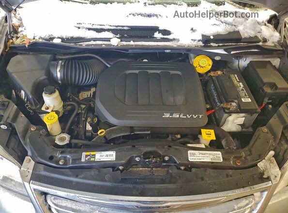 2C4RC1BG9GR173045 2016 CHRYSLER TOWN Silver Շարժիչի բաժամունքի տեսք