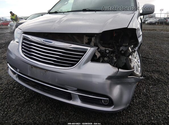 2C4RC1BG9GR215066 2016 CHRYSLER TOWN & COUNTRY Серебряный 