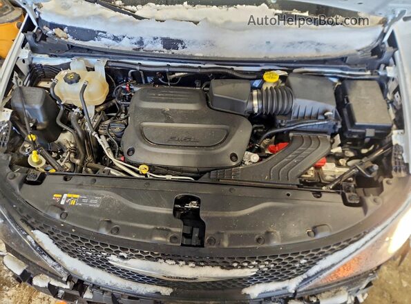 2C4RC1CG3NR208531 2022 CHRYSLER VOYAGER Белый Вид задней части салона