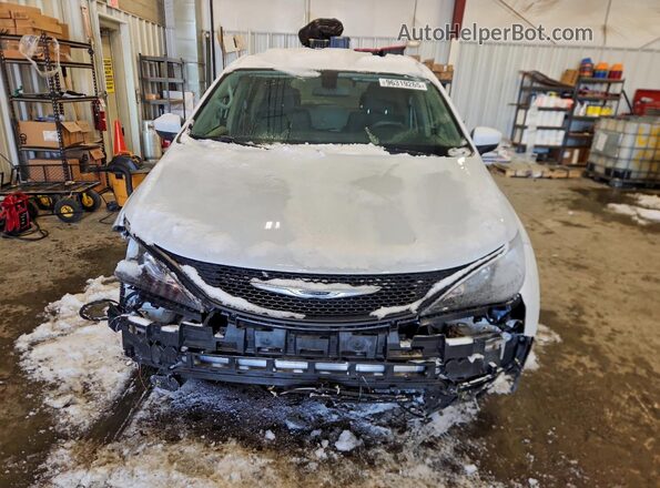 2C4RC1CG3NR208531 2022 CHRYSLER VOYAGER Белый Вид спереди