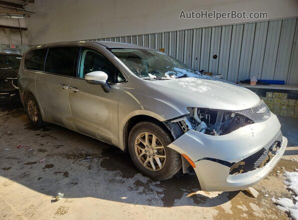 2C4RC1CG7PR548428 2023 CHRYSLER VOYAGER Silver Front right