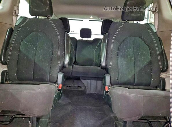 2C4RC1CG8MR580283 2021 CHRYSLER VOYAGER Silver Vista de los asientos traseros