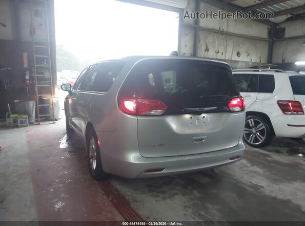 2C4RC1CG8PR628580 2023 CHRYSLER VOYAGER Silver Trasero izquierdo