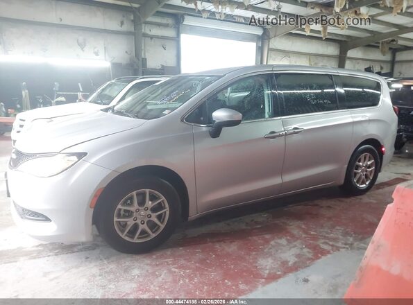 2C4RC1CG8PR628580 2023 CHRYSLER VOYAGER Silver Vista interior de 360 grados