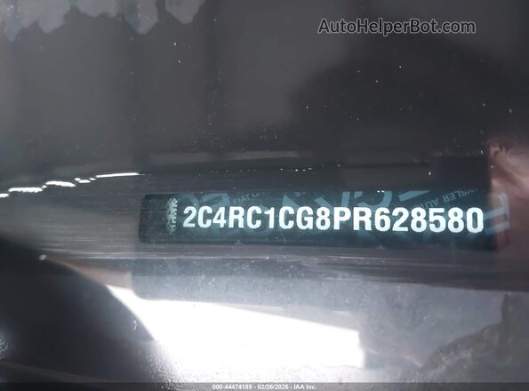 2C4RC1CG8PR628580 2023 CHRYSLER VOYAGER Silver Vista del compartimento del motor