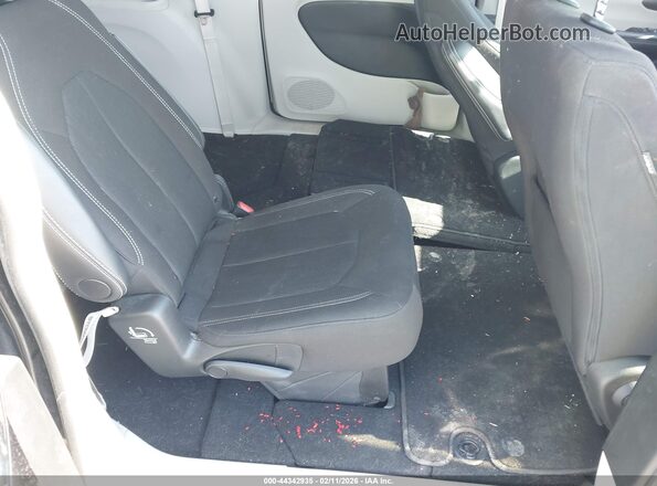2C4RC1CG9RR101327 2024 CHRYSLER VOYAGER Black VIN կոդի պիտակի տեսք