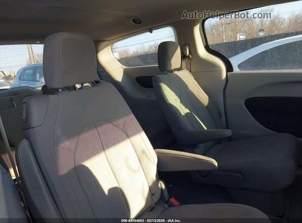 2C4RC1CGXMR577451 2021 CHRYSLER VOYAGER White VIN კოდის სტიკერის ხედი
