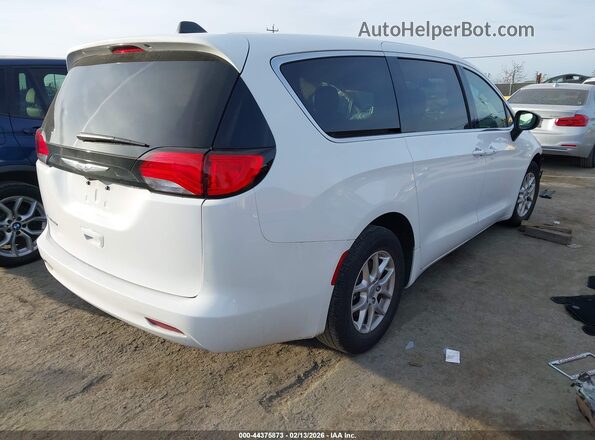 2C4RC1CGXRR106651 2024 CHRYSLER VOYAGER White Задня права чверть
