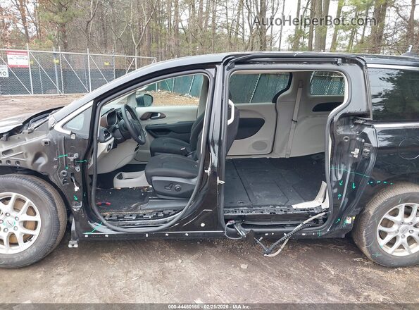 2C4RC1CGXRR135518 2024 CHRYSLER VOYAGER Black Vista frontal