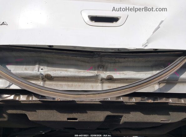 2C4RC1DG1HR642921 2017 CHRYSLER PACIFICA White 