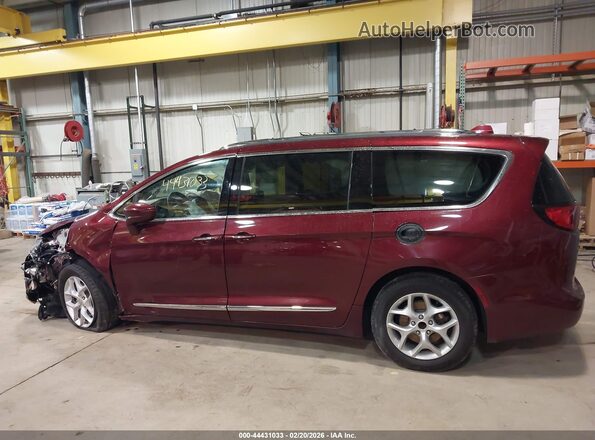 2C4RC1EG8HR551045 2017 CHRYSLER PACIFICA Red Vista interior de 360 grados