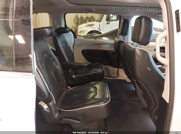 2C4RC1GG1NR176866 2022 CHRYSLER PACIFICA White Вид наклейки з VIN-кодом