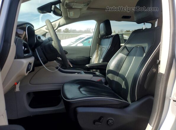 2C4RC1GG9RR128070 2024 CHRYSLER PACIFICA Silver წინა სალონის ხედი