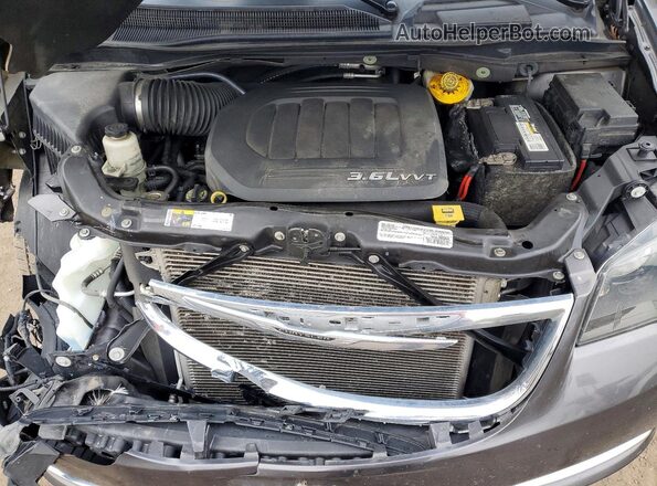 2C4RC1HG5GR113657 2016 CHRYSLER TOWN Charcoal Widok komory silnika