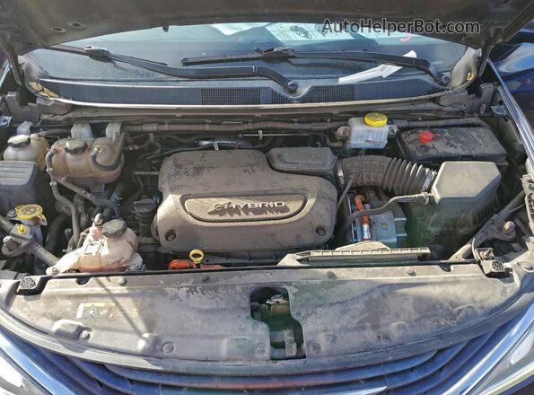2C4RC1N75JR178469 2018 CHRYSLER PACIFICA Blue Widok komory silnika