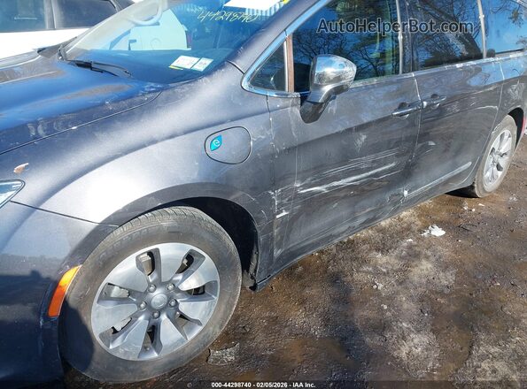 2C4RC1N77HR739930 2017 CHRYSLER PACIFICA Gray Widok z przodu