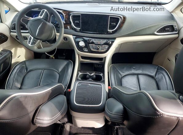 2C4RC1S78NR214245 2022 CHRYSLER PACIFICA Silver Вид панелі приладів