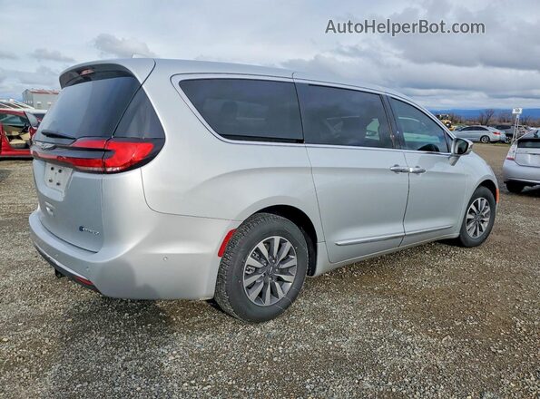 2C4RC1S78NR214245 2022 CHRYSLER PACIFICA Silver Задня права чверть
